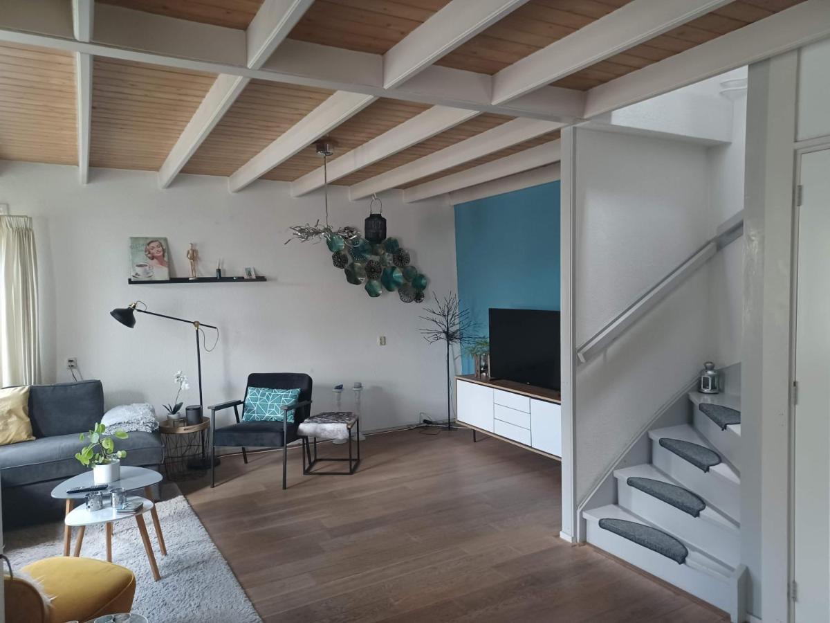 Karakteristiek Huis In Centrum Winsum Met Nieuwe Badkamer Екстериор снимка