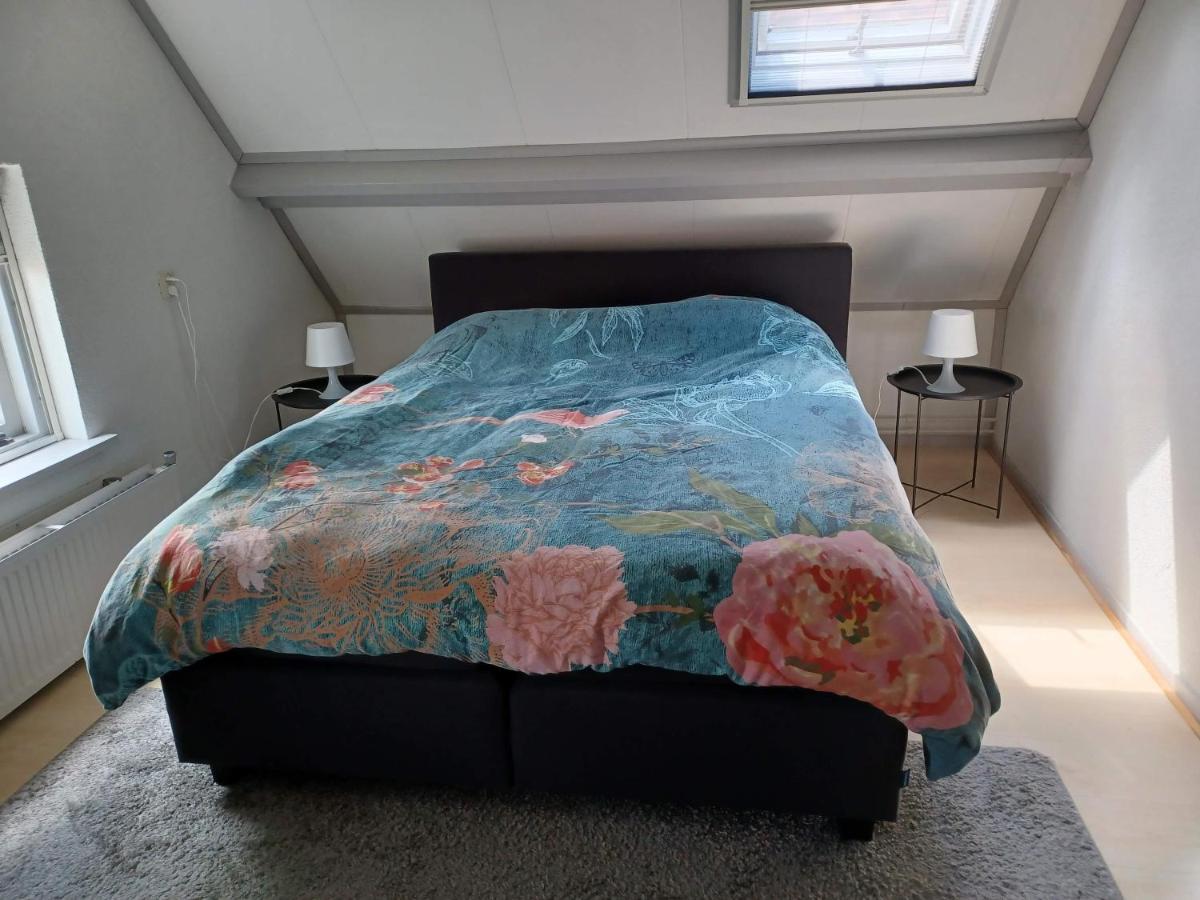 Karakteristiek Huis In Centrum Winsum Met Nieuwe Badkamer Екстериор снимка