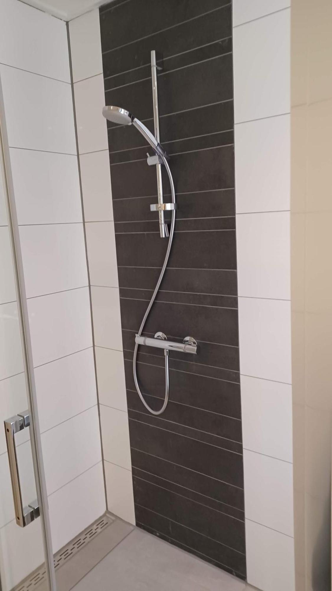 Karakteristiek Huis In Centrum Winsum Met Nieuwe Badkamer Екстериор снимка